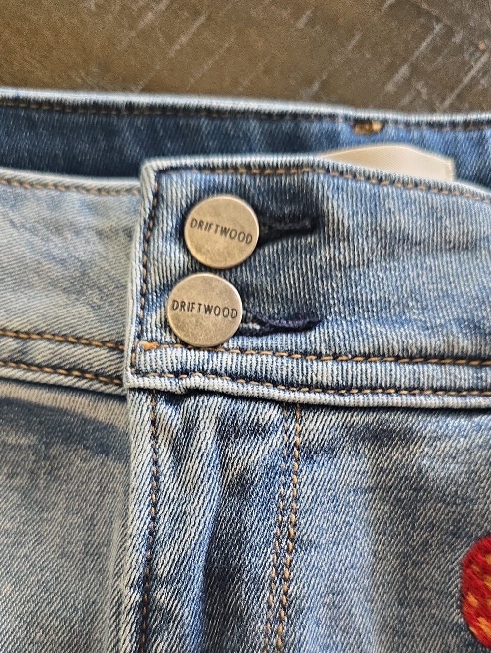 Driftwood Olivia Cargo- Wide Leg Strawberry Denim Jeans. Size 29. EUC - Picture 3 of 6